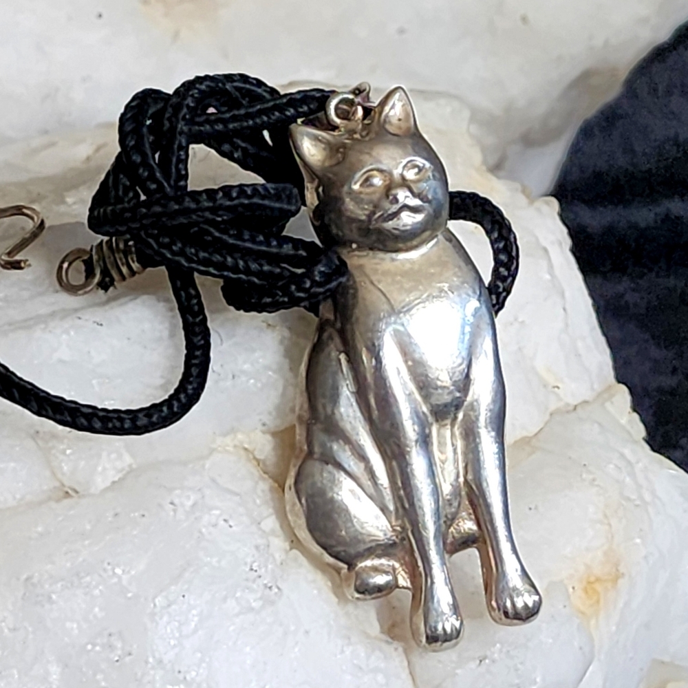 Sterling Silver 925 Realistic 3D Cat Pendant Unique Luxury Jewelry